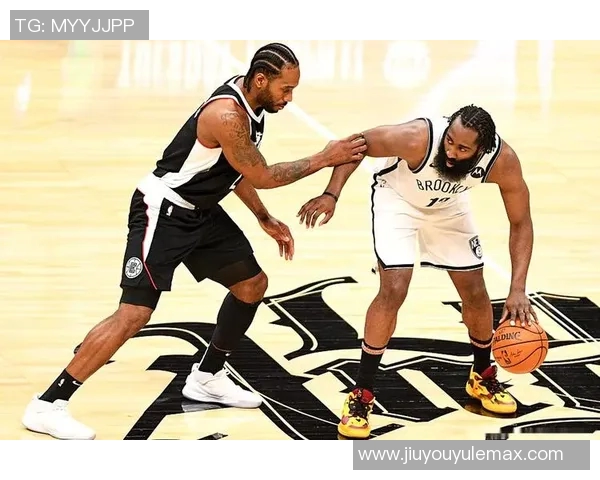 乔治表现平平仅得12分6板2助1断球队需更多支持