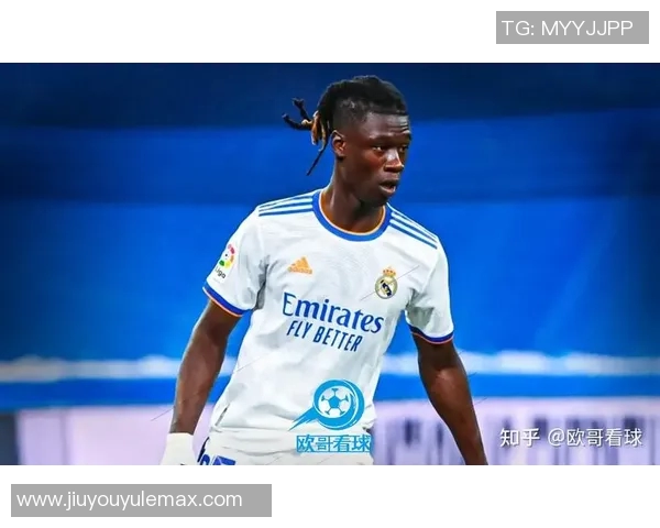 皇马与尤文高层会晤礼物传情展现友好合作意愿 皇马与尤文高层会晤礼物传情展现友好合作意愿